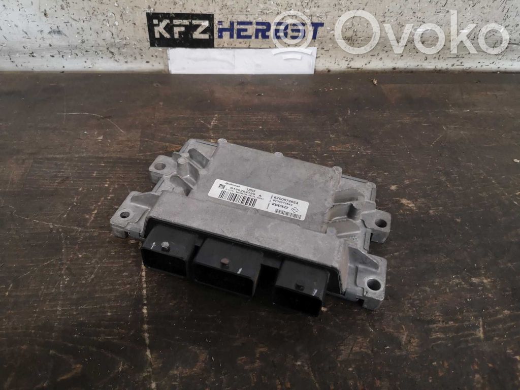 Dacia Sandero Engine control unit/module 