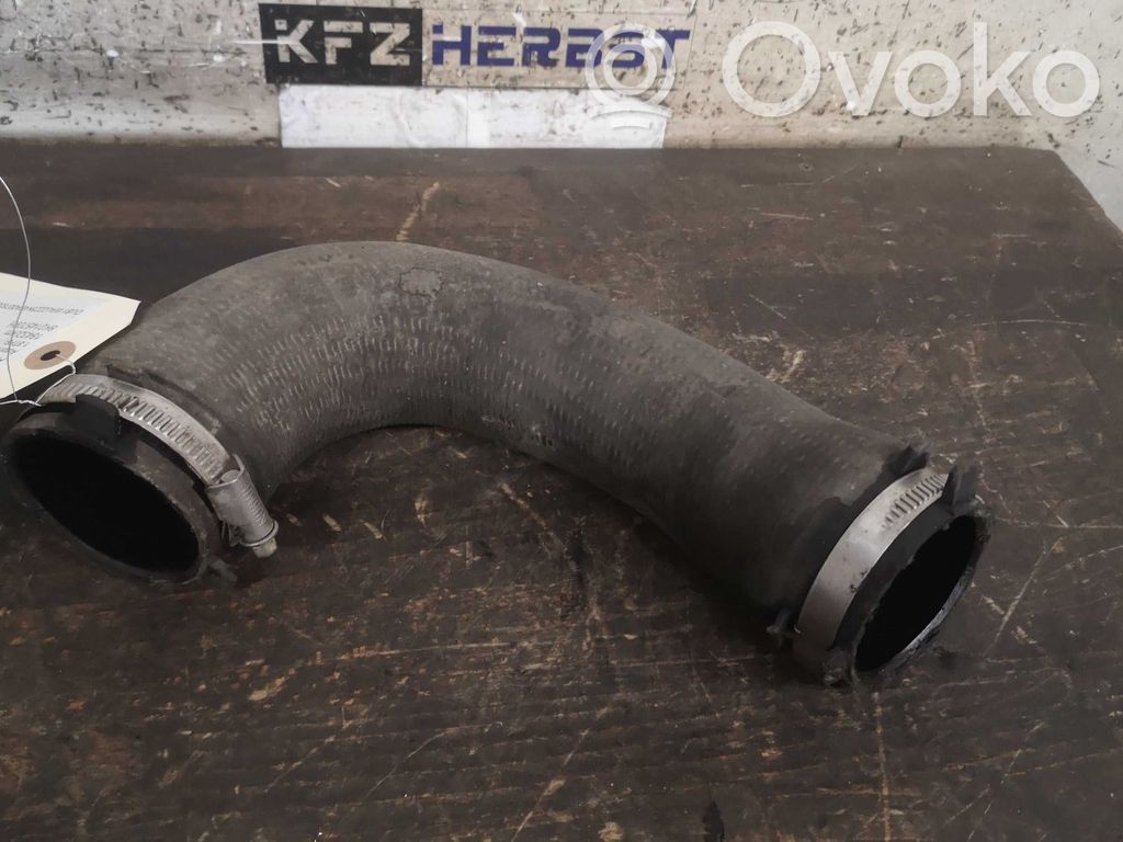 Audi A4 S4 B8 8K Ilmanoton letku 