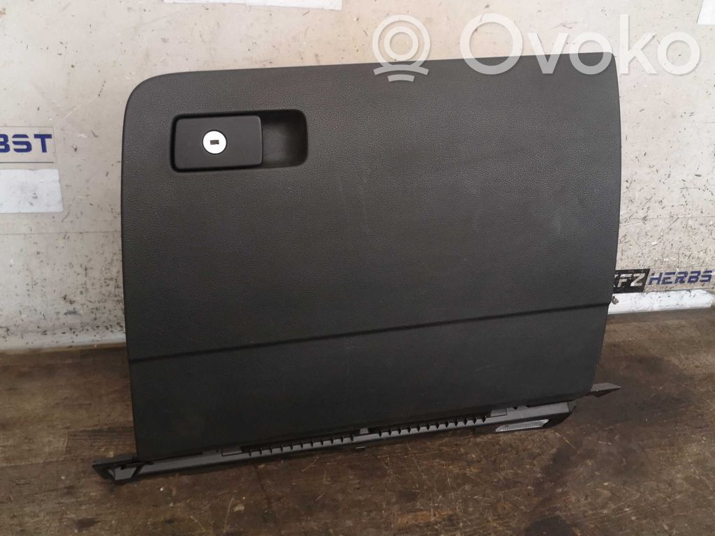 Guantera   3G1857097D,3G1857097D