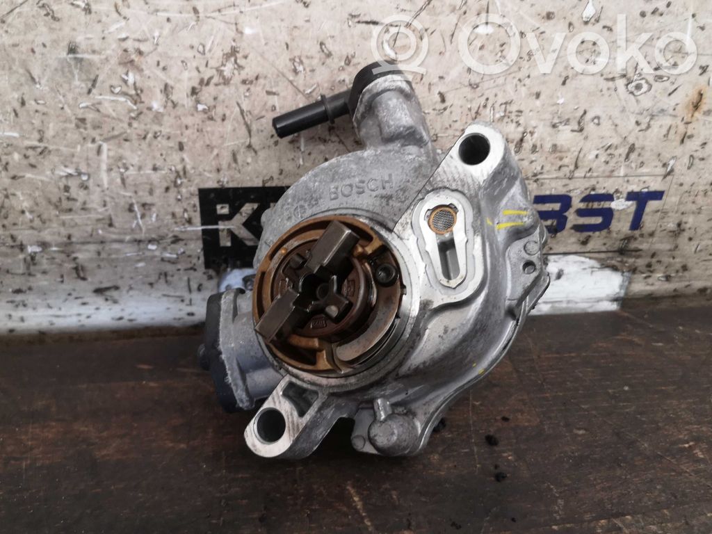 Pompe à vide   9684786780,FM5Q2A451AA,9684786780,FM5Q2A451AA