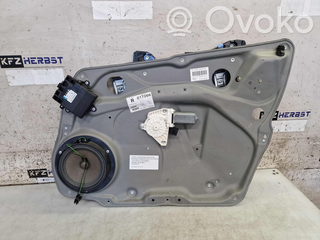 Mercedes-Benz A W169 Macara geam față fără motor