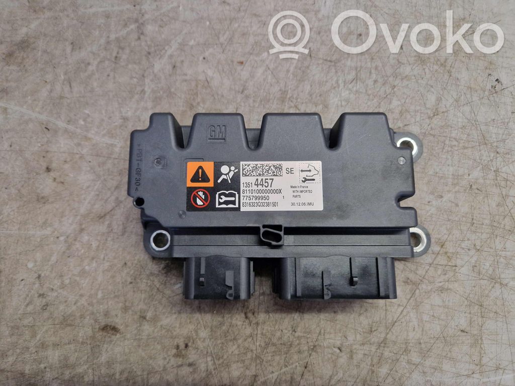 Module de contrôle airbag   13514457,13510404,13510404,13514457,13520997