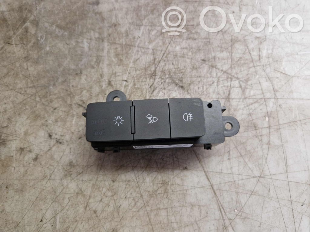 Skoda Octavia Mk4 Interruptor de luz 