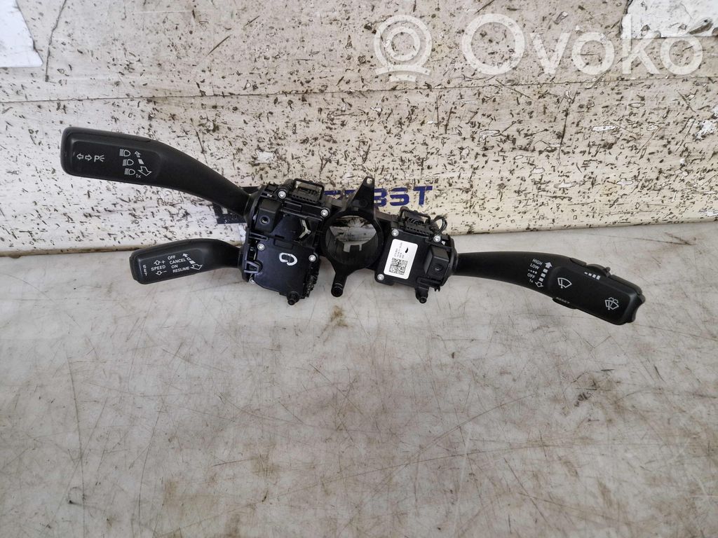 Audi A5 Sportback 8TA Interruptores/botones de la columna de dirección 
