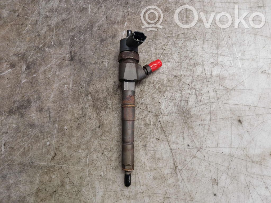 Opel Zafira C Inyector de combustible 