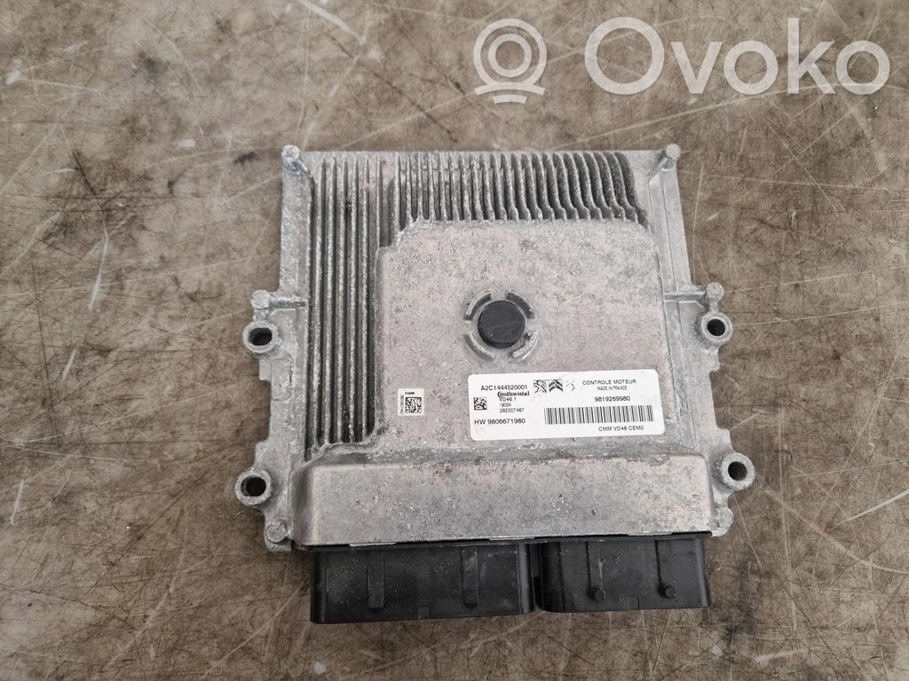 Opel Crossland X Engine control unit/module 