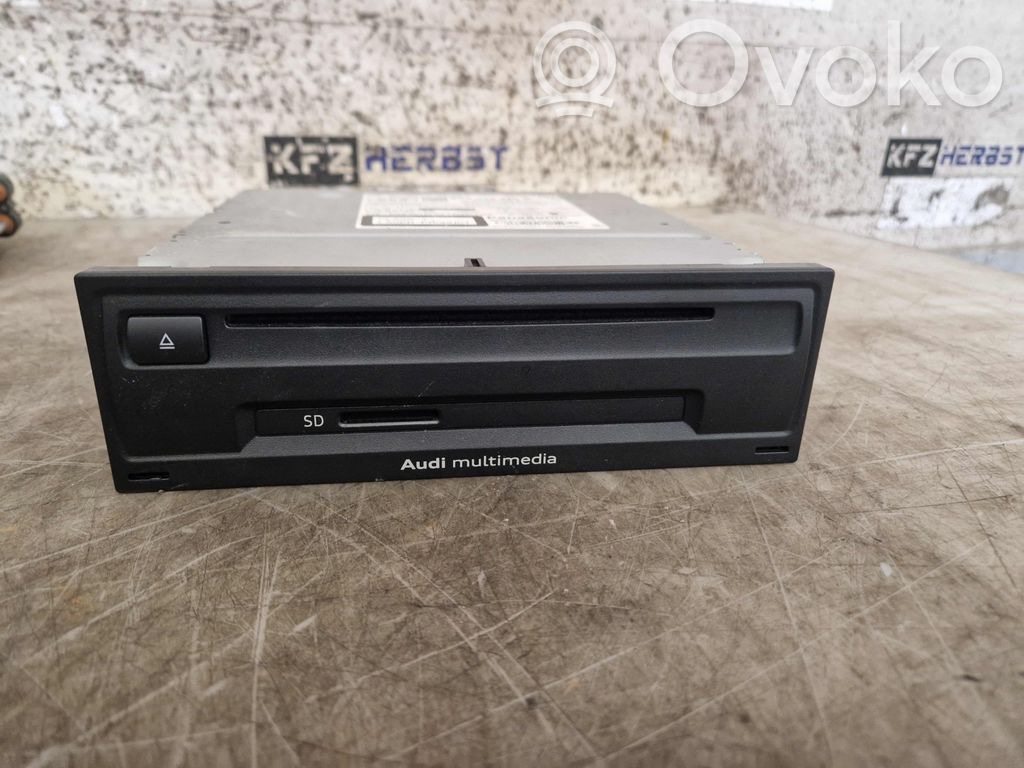 Navigation unit CD/DVD player   8V0035840B,8V0035840B