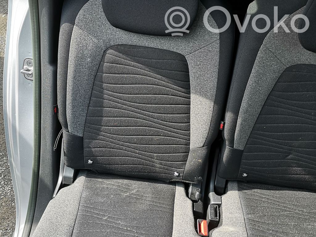 Citroen C4 II Picasso Second row seats 