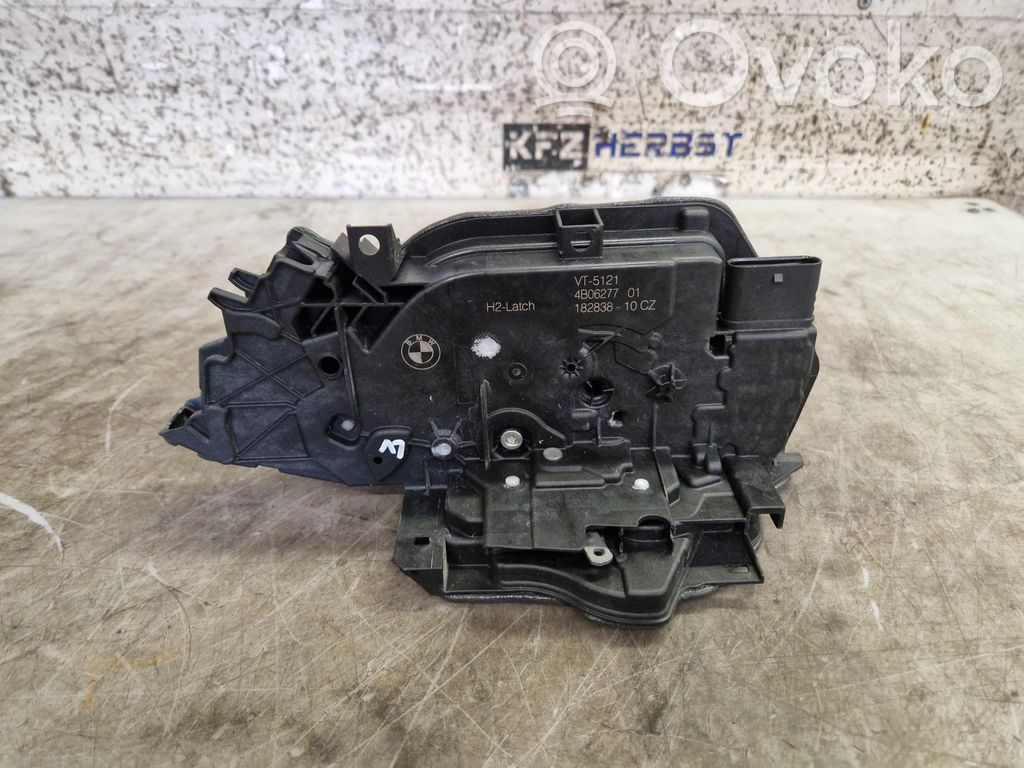 BMW X1 U11 Front door lock 