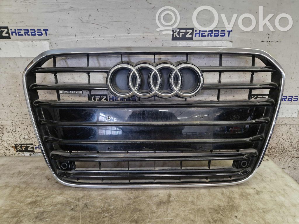 Audi A6 S6 C7 4G Grotelės priekinės 
