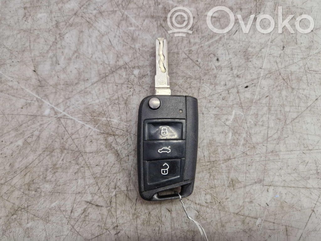 Volkswagen Golf VII Aizdedzes atslēga 
