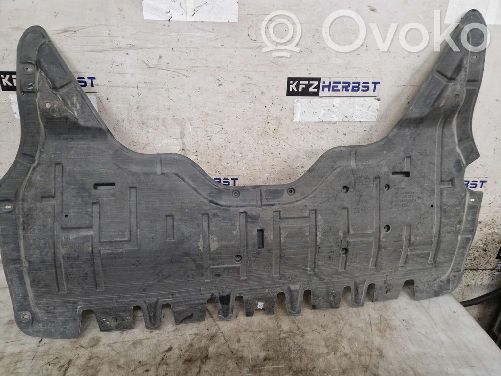 Engine splash shield/under tray   7N0825235,7N0825235