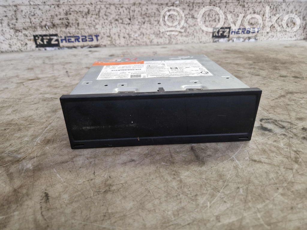 Skoda Octavia Mk4 Navigaatioyksikkö CD/DVD-soitin