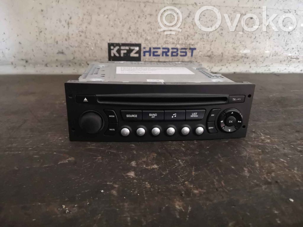 Citroen C4 Grand Picasso Stacja multimedialna GPS / CD / DVD 