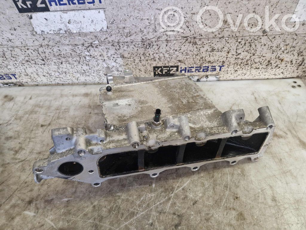 Audi A5 Sportback 8TA Intake manifold 