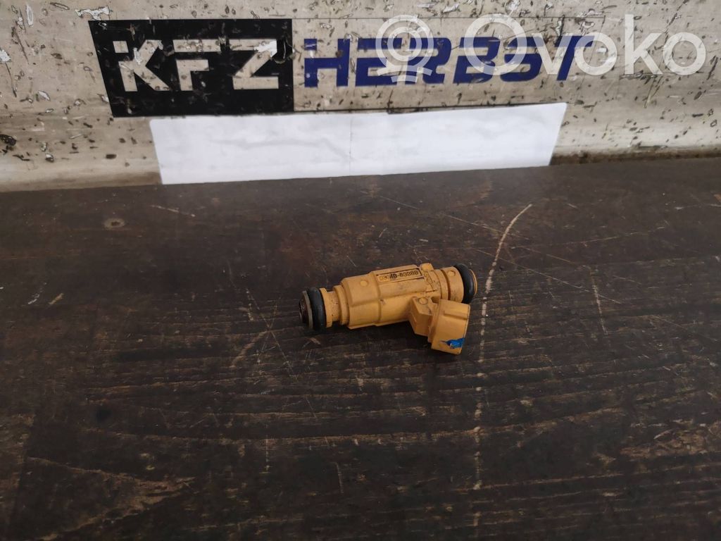 Hyundai i30 Inyector de combustible 