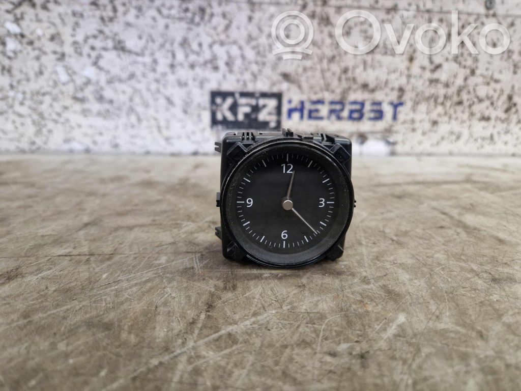 Clock   3G0919204C,3G0919204C