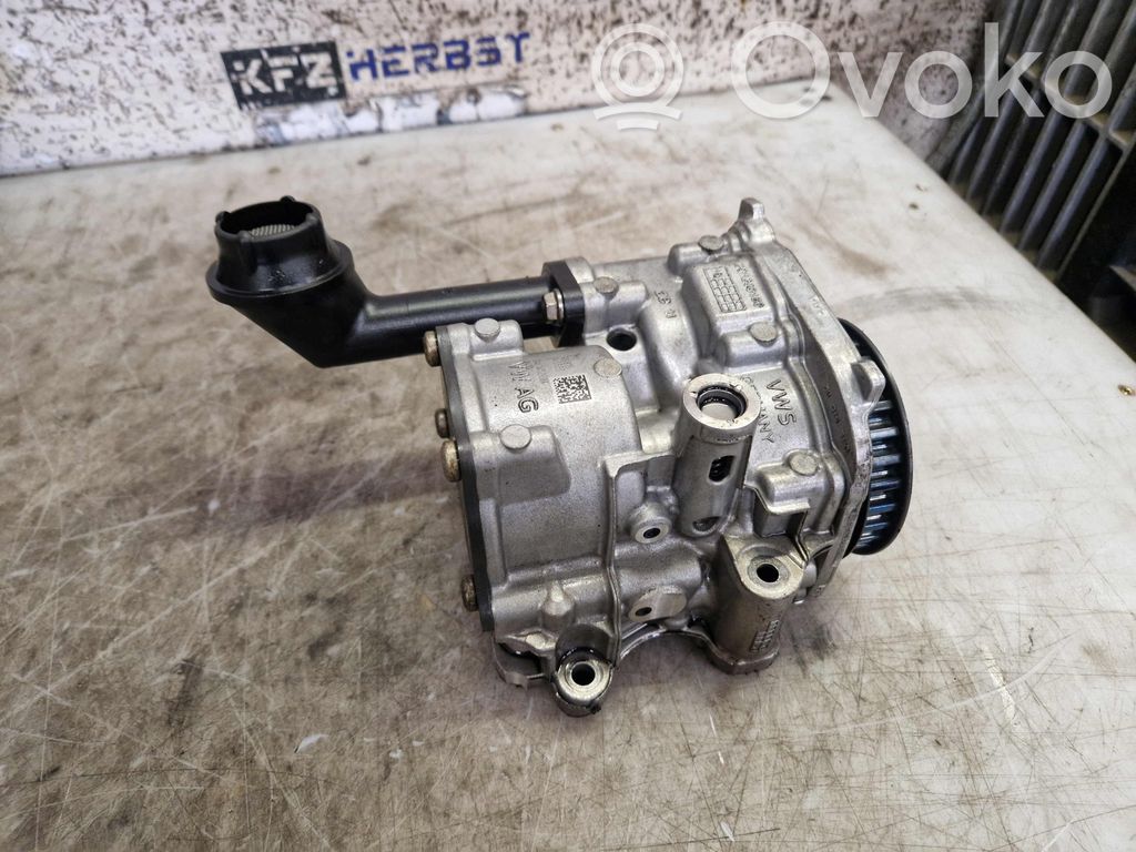 Volkswagen PASSAT B8 Pompa wody 