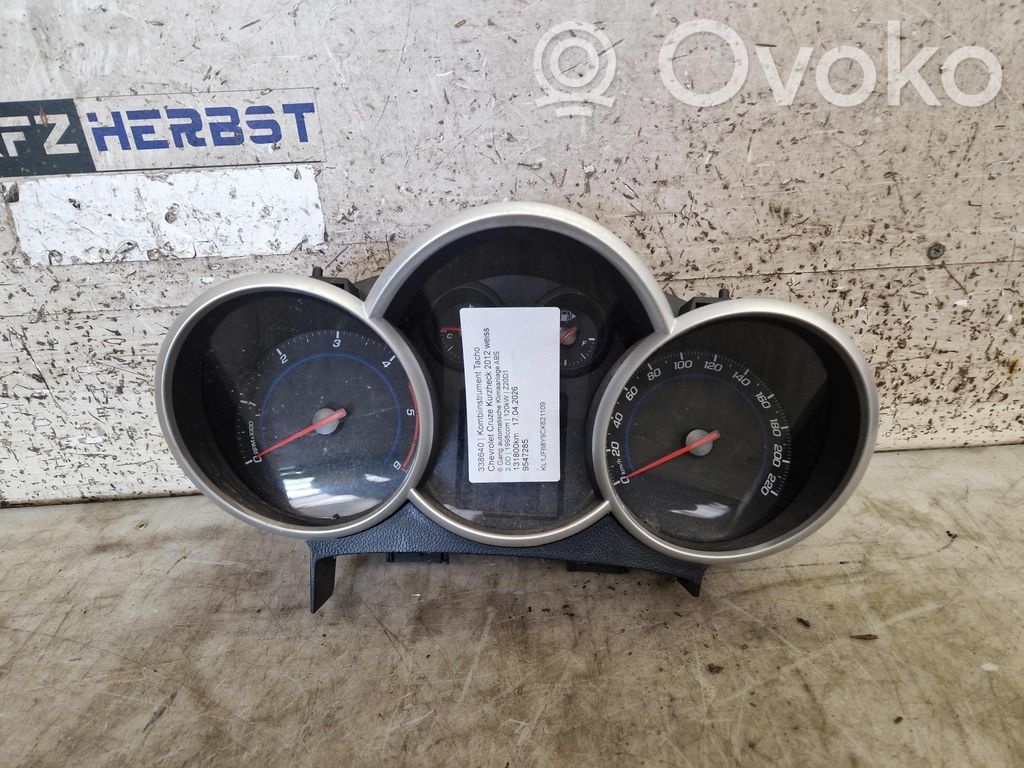 Speedometer (instrument cluster)   9547285,95465121,95465121,9547285