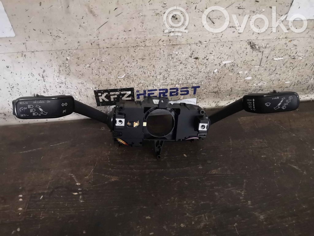 Seat Ibiza V (KJ) Interruptores/botones de la columna de dirección 