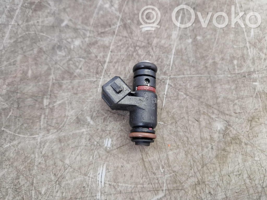 Fiat 500 Fuel injector 