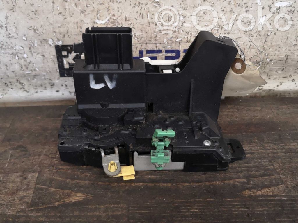 Etuoven lukko   7W4A5421813BA,7W4A5421813BA