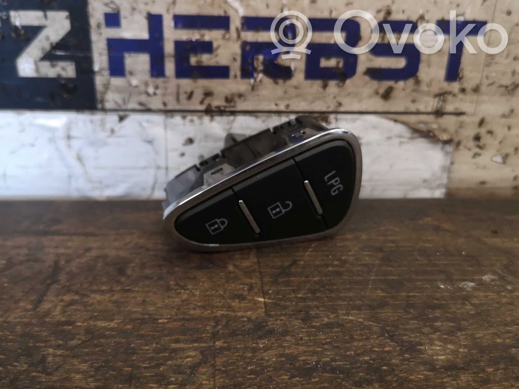Opel Corsa E Central locking switch button 
