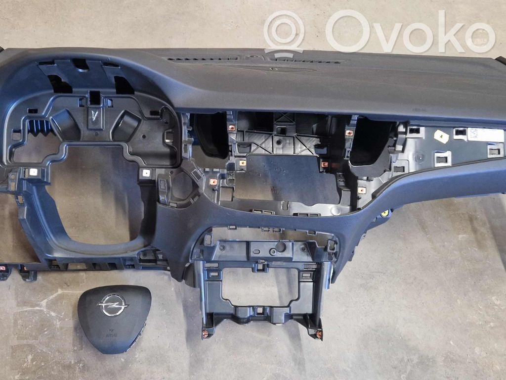 Opel Crossland X Oro pagalvių komplektas 
