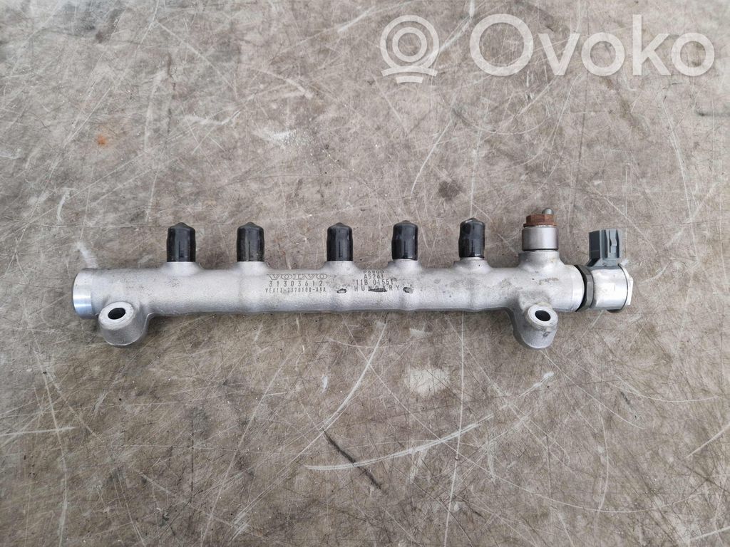 Volvo V40 Polttoaineen ruiskutuksen syöttöletku 