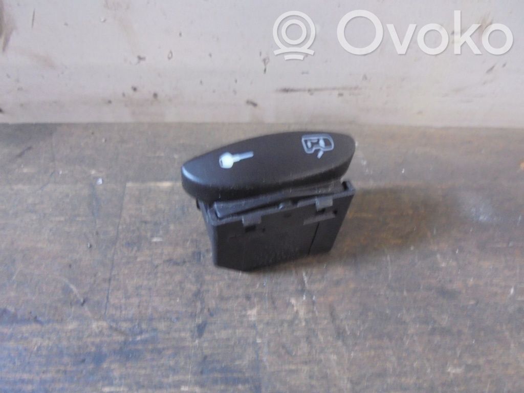 Porsche Cayenne (9PA) Central locking switch button 