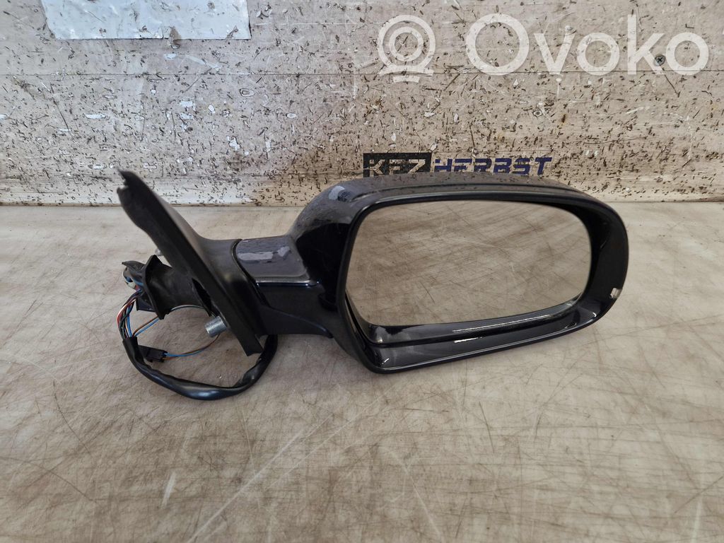 Audi A4 S4 B8 8K Front door electric wing mirror 