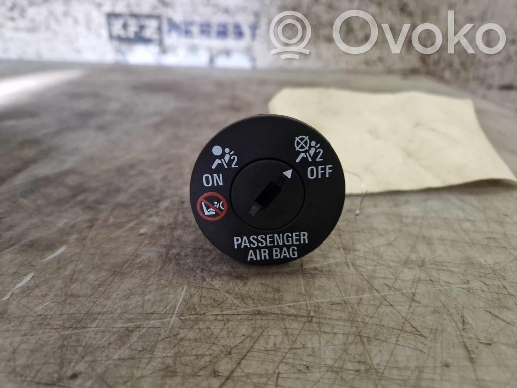 Opel Adam Buton comutator închidere centralizată 