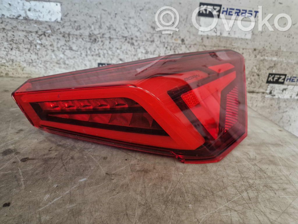 Rear/tail lights   10E945096A,10E945096A