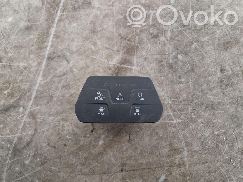 Cupra Born Light switch 