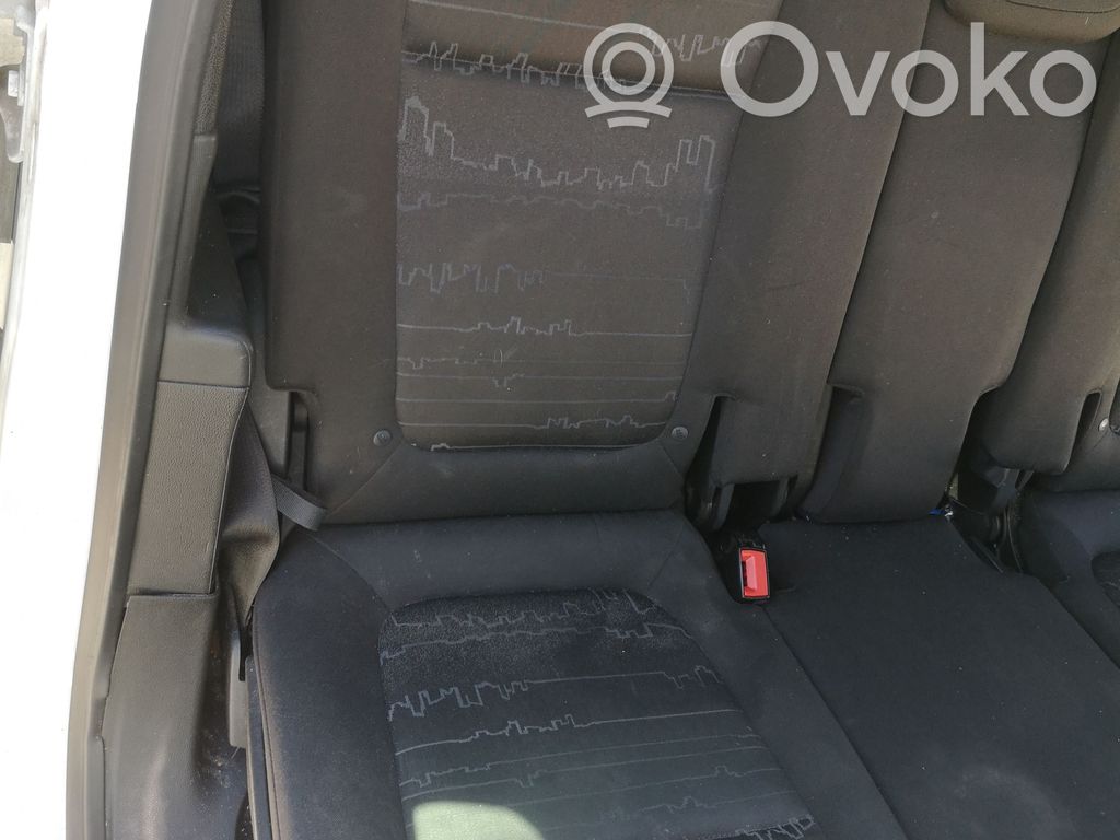 Opel Meriva B Second row seats 