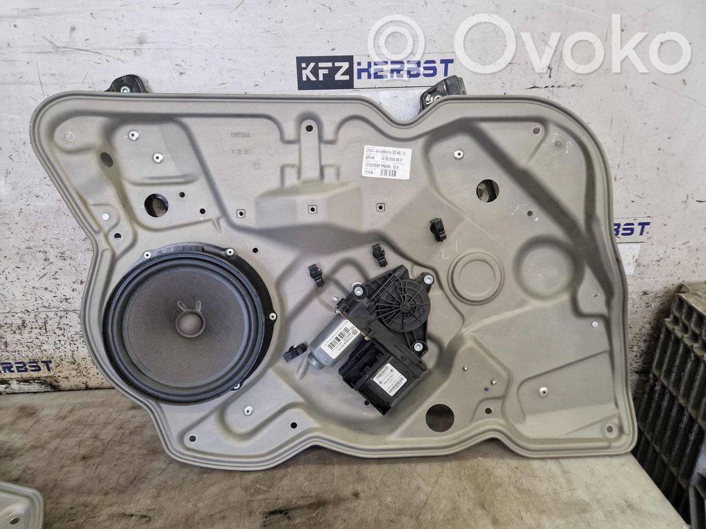 Skoda Octavia Mk2 (1Z) Mechanizm podnoszenia szyby przedniej bez silnika 