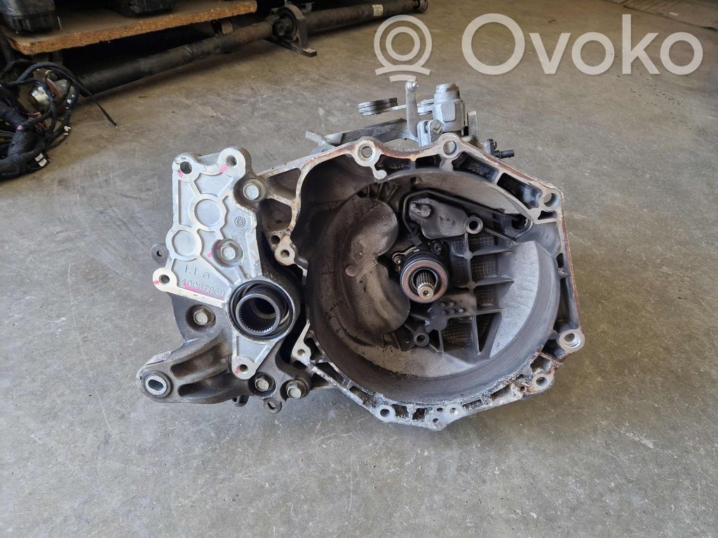 Opel Mokka X Cutie viteze manuală cu 6 trepte 