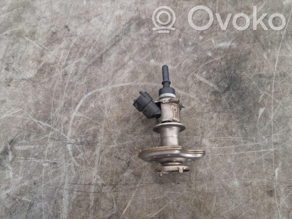 Volkswagen Golf VIII Inyector de combustible 