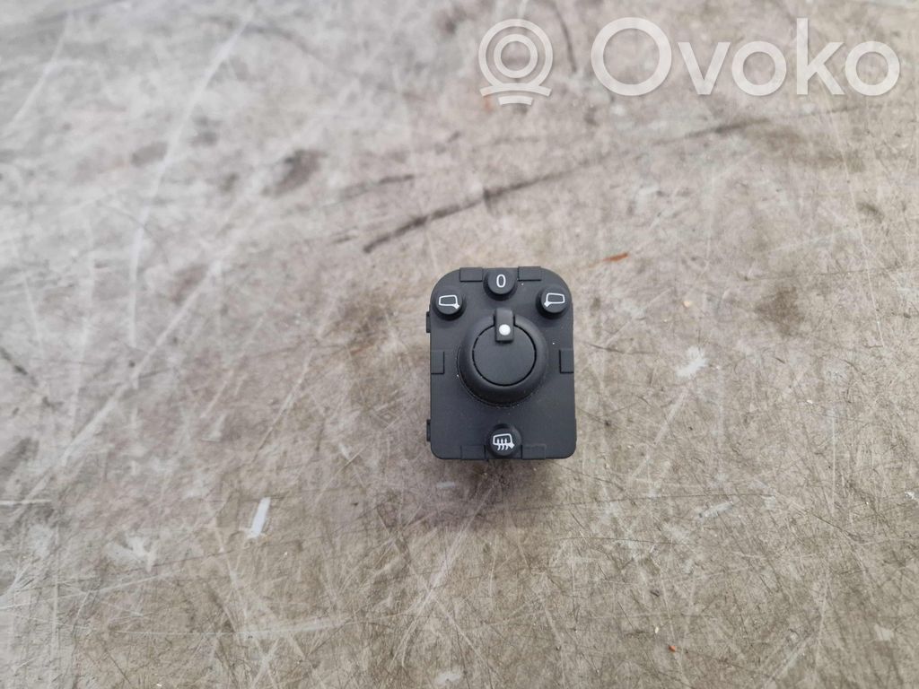Audi A3 8Y Sivupeilin kytkin