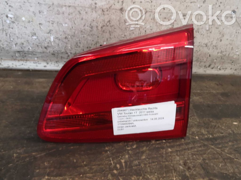 Volkswagen Touran II Feux arrière / postérieurs