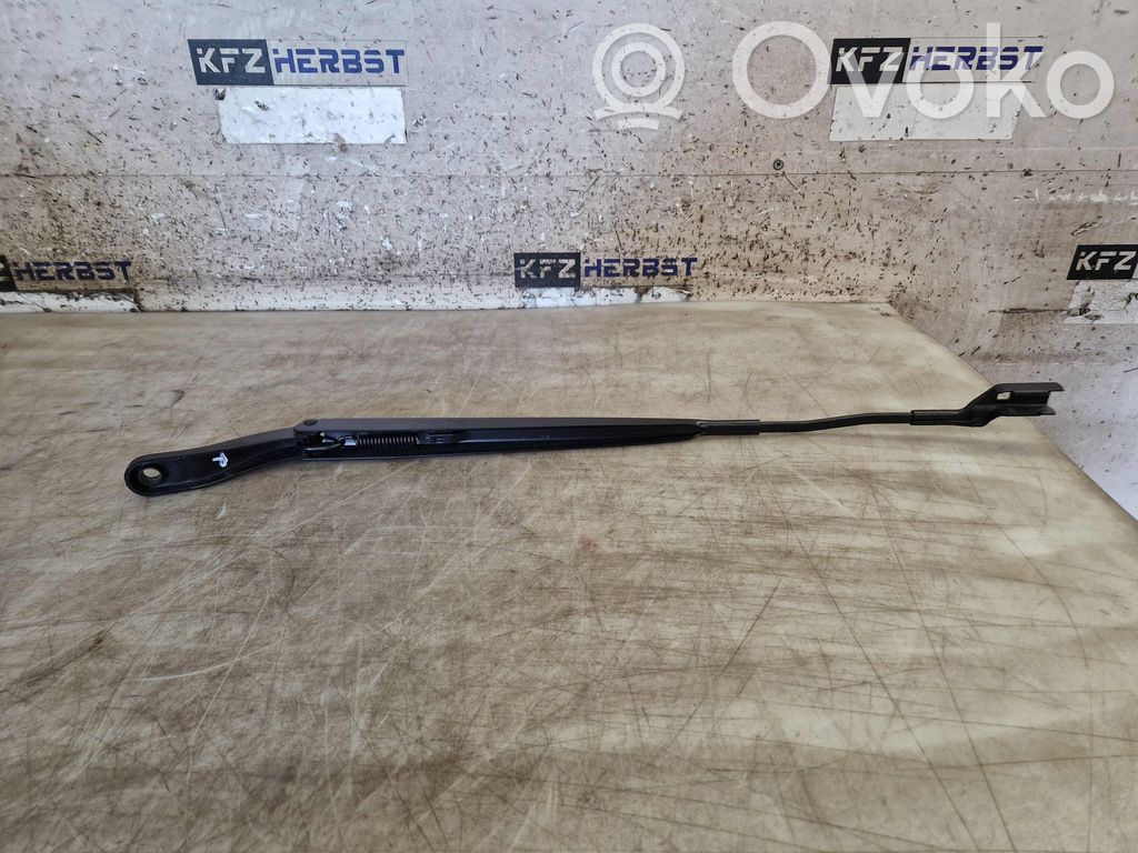 Opel Corsa F Wischerarm vorne
