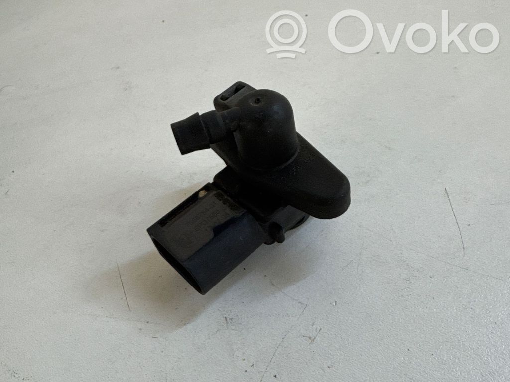 Oro slėgio daviklis   7566784,6PD750,12020