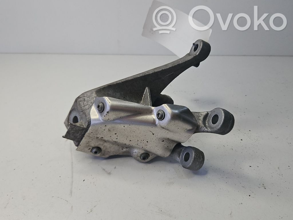 BMW 5 G30 G31 G38 Suport motor 