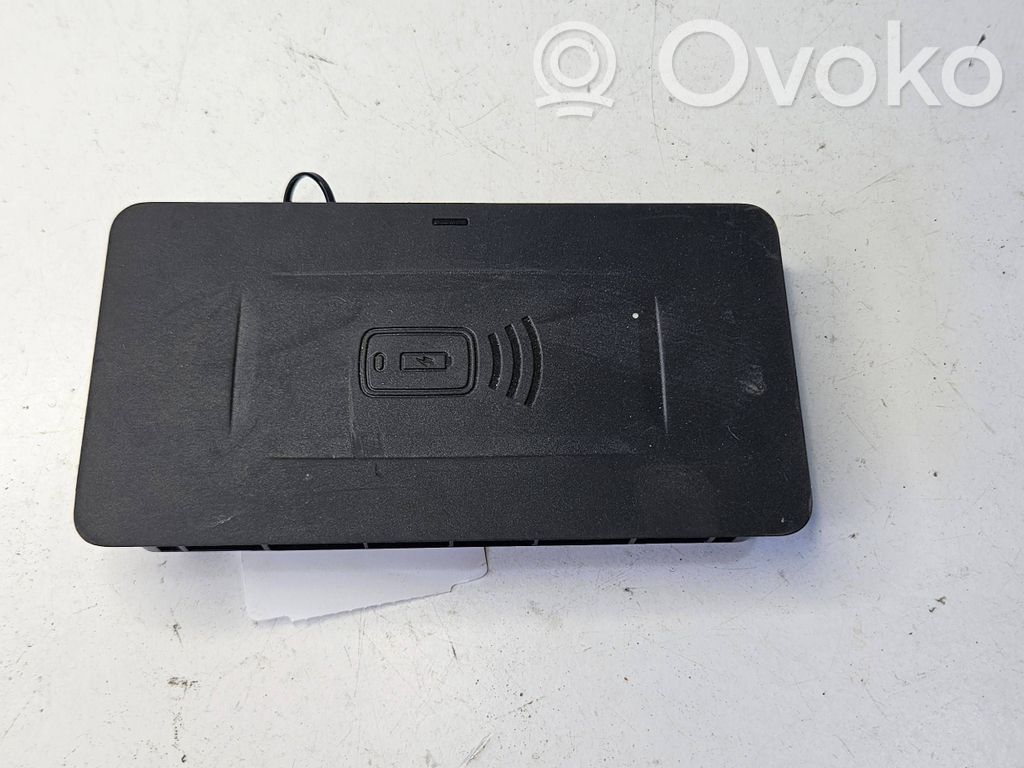 BMW 4 G22 G23 G24 G26 Wireless charging module 