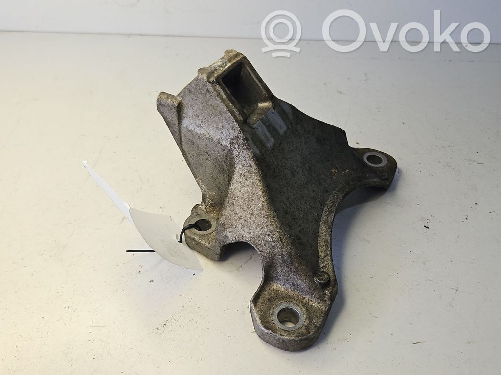 BMW 5 F10 F11 Engine mounting bracket 