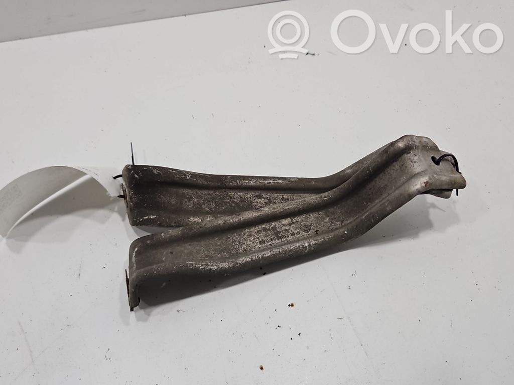 BMW 6 F12 F13 Paracalore nel vano motore 