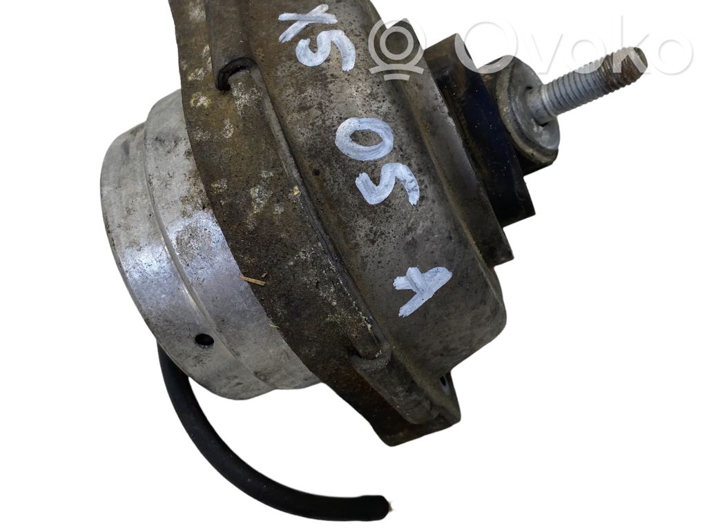 Engine mount bracket   6758444,01082005,1096997,22111096997,22116758444,22116770638,6770638