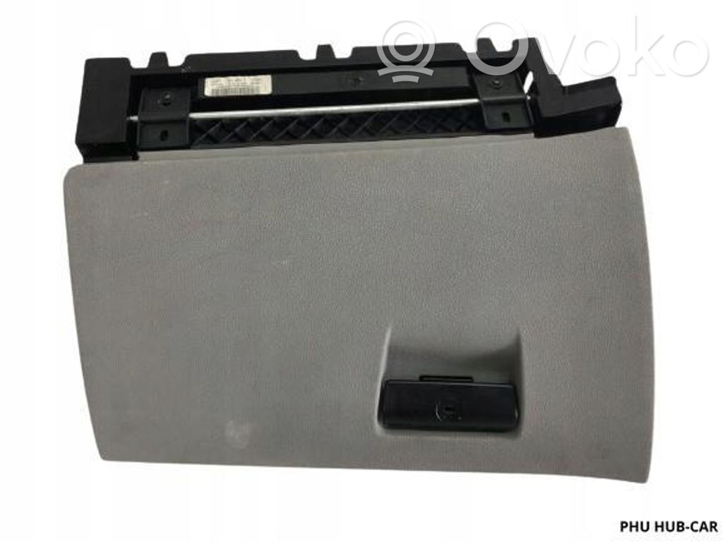 BMW X3 E83 Glove box 