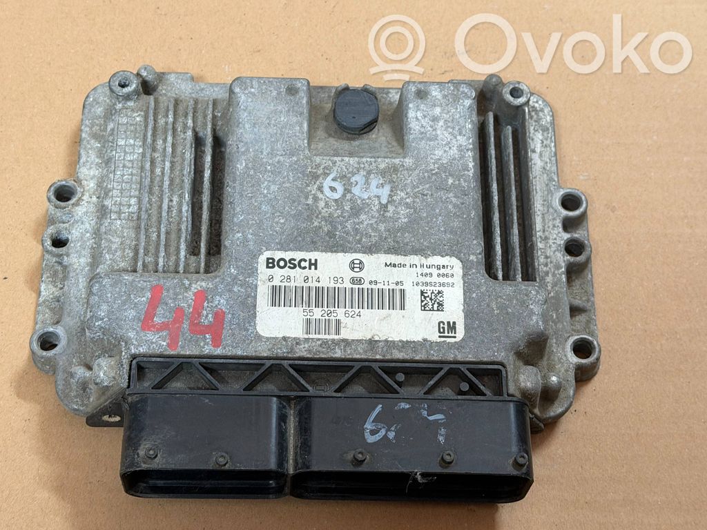 Opel Astra H Engine control unit/module 