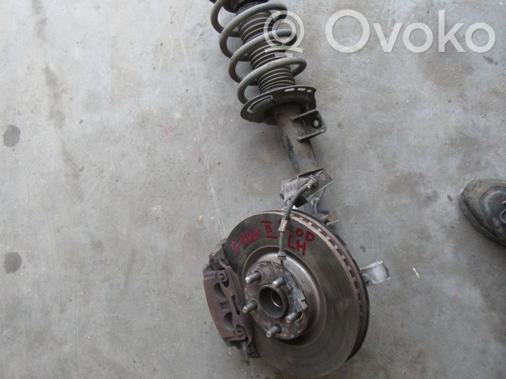 Front wheel hub spindle knuckle